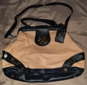 Emma Fox Leder Handtasche Geldbeutel in Camel und Schwarz - Bild 1 von 8