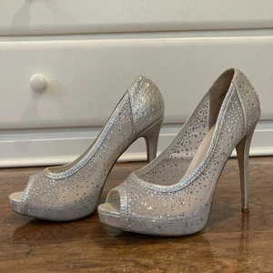 Women’s David Bridal Rhinestone Bridal Shoes, Size 7.5 - Picture 1 of 8
