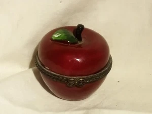 Joyero pequeño de metal rojo con bisagras de manzana para baratija - Imagen 1 de 11