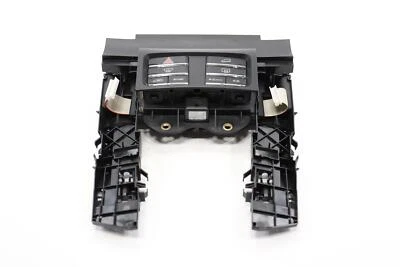 Porsche Macan 2019-2021 consola central control de clima e interruptor de luz de peligro OEM Foto 1 de 4