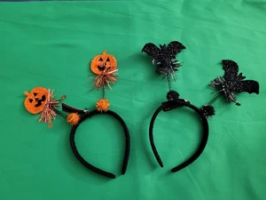 Trick or Treat Halloween gruseliges Stirnband Kürbis Fledermaus neu Haarschmuck 2 Stück - Bild 1 von 7