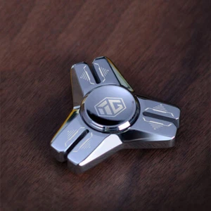 Stahl Herz Handschmeichler Spinner Hand Spinner Handschmeichler Spielzeug ADHS Werkzeug Stressabbau - Bild 1 von 7