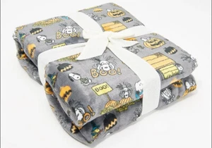 Berkshire Coperta 55"x70" Halloween / Raccolta Arachidi Lancio - Snoopy Boo - Foto 1 di 1