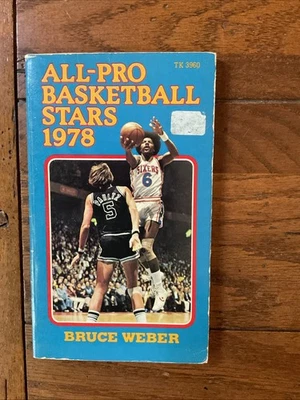 Libro de baloncesto de bolsillo 1978 * Estrellas de baloncesto All-Pro * Julius Erving *  Foto 1 de 2