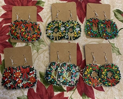 Lote de 6 pares de pendientes de pintura de diamantes corona hechos a mano acabados y sellados Foto 1 de 4