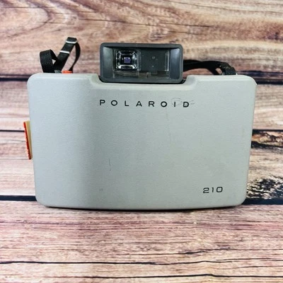 Vintage 1960s Polaroid Automatic 210 Land Camera ** NOT TESTED** - Image 1 of 4