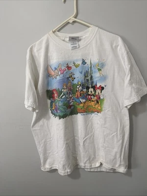 Camiseta gráfica vintage de Disney Foto 1 de 4