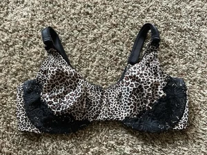 Olga Bra 38D Luxury Lift Underwire Unpadded Animal Print EUC - Picture 1 of 9