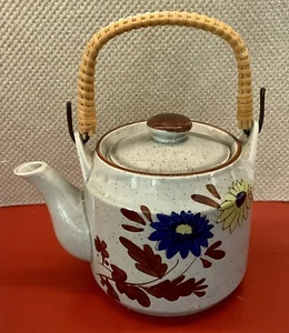 Vintage Otagiri Teapot Blue Yellow Flower Stoneware Wicker Handle Made In Japan - Bild 1 von 10