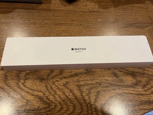 Apple Watch Series 3 42 mm gris sidéral aluminium noir bracelet sport BOITE VIDE UNIQUEMENT - Photo 1 sur 6