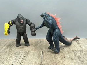 Godzilla X Kong The New Empire (x2) Action Figures 6" LY3341 Playmate Toys Lot  - Picture 1 of 6