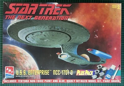 Star Trek USS Enterprise NCC-1701-D Plus Pack 1:1400 Scale Model Kit AMT #8400 - Image 1 of 4
