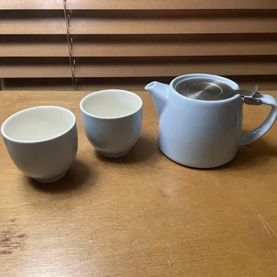 FORLIFE Stump Teapot w/ Stainless Steel Lid/Infuser 18oz. Lt blue and 2 cups 5oz - Image 1 of 4