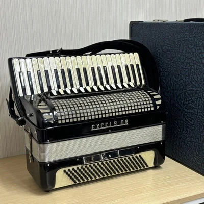 EXCELSIOR 320 41-Key Accordion – Italian Luxury Model, Case Included - Image 1 of 4