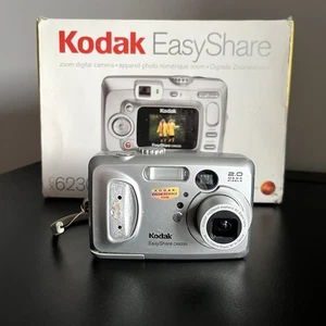 Kodak EasyShare CX6230 Digital Camera 2.0MP Silver Original Box & Manuals - Picture 1 of 14