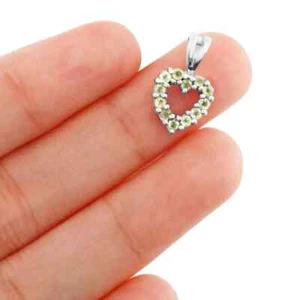 PERIDOT NATURAL GREEN GEMSTONES HEART DESIGNER PIECE IN SILVER 925 PENDANT - Imagen 1 de 2