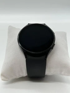 Samsung Galaxy Watch4 Aluminum Smartwatch 44mm BT Black Band SM-R870NZKAXAA - Photo 1 sur 12
