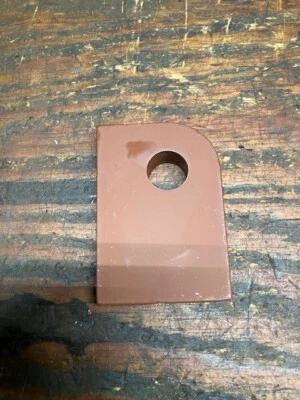 Log Splitter Rear Hydraulic cylinder Square mount. 1" Hole  base to cente 3-1/2" - Image 1 of 4