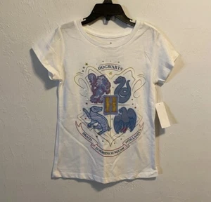 Harry Potter Hogwarts Girl’s Short Sleeve Graphic Tee Size Small NWT - Picture 1 of 2