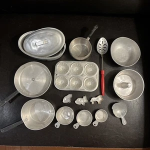 15 VTG Miniature Tin Aluminum Pots Pans Measuring Bake Cookie Cutter Spoon Scoop - Picture 1 of 12