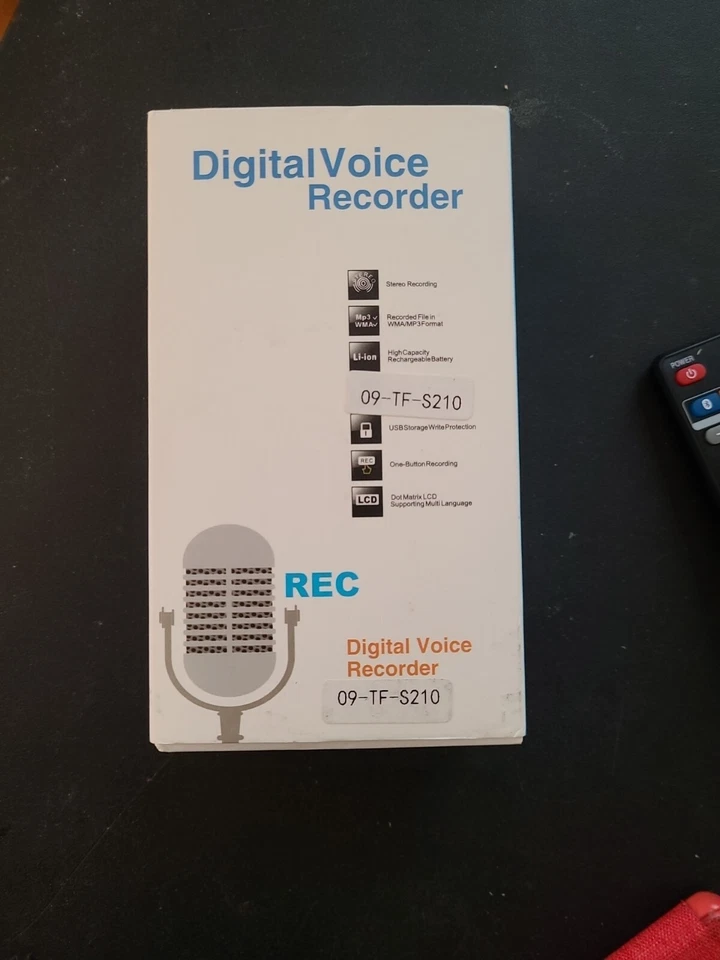 S210Digital Voice Recorder 4GB USB With Earphones  - Image 1 of 4