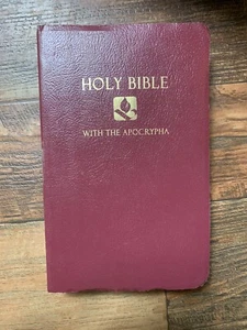 NRSV Holy Bible with The Apocrypha Hardcover Hendrickson Publisher Red - Picture 1 of 7