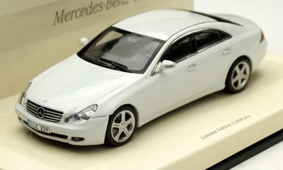 Mercedes CLS Coupé C219 Bj. 2004-2008,Bianco,Minichamps-Serie Linea Bianco 1:43 - Immagine 1 di 4