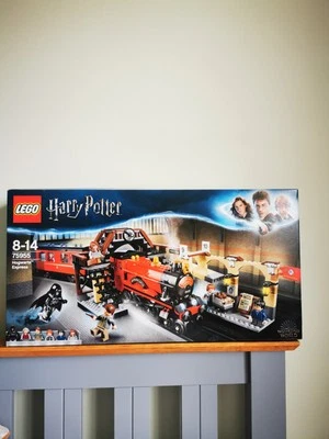 LEGO 75955 Hogwarts Train Building Set - Image 1 of 2