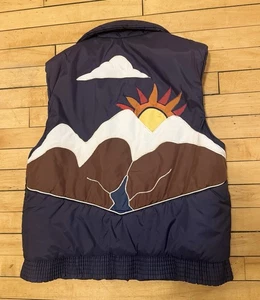Vintage 80s 1980s St. Moritz Unisex Sunrise embroidered Puffer Vest Size Medium - Picture 1 of 9