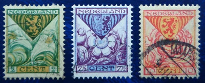 Pays-Bas oblitérés, n°162 à 164, série pour les oeuvres pour l'enfance, 1925 - Photo 1/2