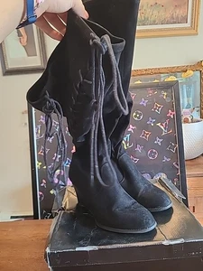 Torrid schwarz Kunstleder schwarz Keilabsatz kniehohe Stiefel Schnürung Sortierer 11,5 - Bild 1 von 15
