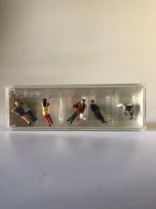 Preiser 10591 | In der Fußgängerzone | Zubehör | H0 | 1:87 | Figuren - Picture 1 of 2