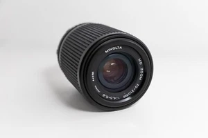 Minolta 70-210mm f4.5-5.6 Zoom/Macro Lens - Picture 1 of 4