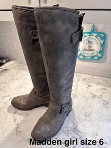 Madden Girl Moda Marrón Botas Hasta la Rodilla Hebillas Cremallera Completa Talla 6 - Imagen 1 de 5
