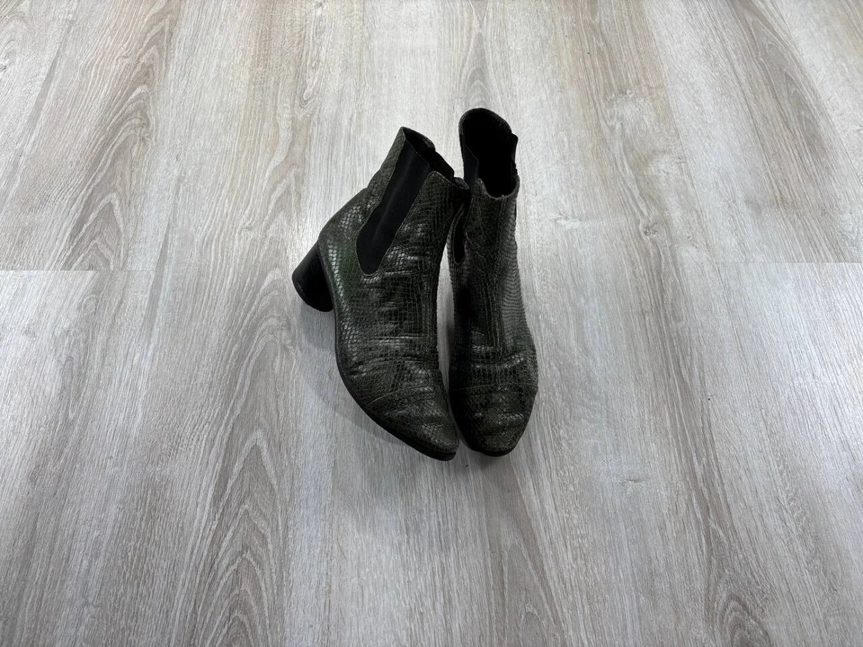Botas femininas salto Isabel Marant tamanho 38 1/2 cor verde - Imagem 1 de 4