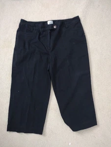 Chicos Capri Pants Size 3 Women 16 Black Straight Leg Casual Pockets - Picture 1 of 4