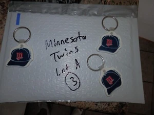 Minnesota Twins Key chain lot (3) NEW VTG 1993 90's rubber keychain Lot A - Picture 1 of 4