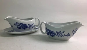 Royal Worcester - Rhapsody - 2x Gravy Boats / Jugs - White & Blue - Picture 1 of 17