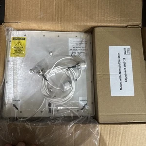 EXTREME NETWORKS ML-2452-SEC6M3-N36 POLARIZED PANEL ANTENNA NEW - Picture 1 of 5