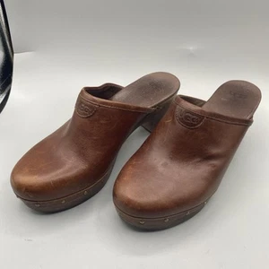 Ugg Clog Shoes Womens 8 Brown Leather Studded Sherpa Lined Heeled - Picture 1 of 11