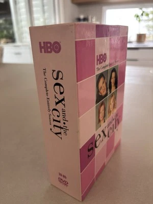Sex and the City Complete Series DVD Seasons 1-6, 17 Disc, 94 Episodes - Image 1 of 4