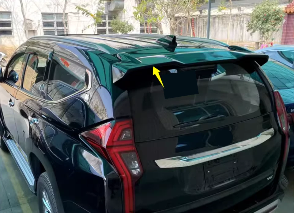 Alerón de techo trasero negro brillante para Mitsubishi Pajero Montero Sport 2019-2021 Foto 1 de 1