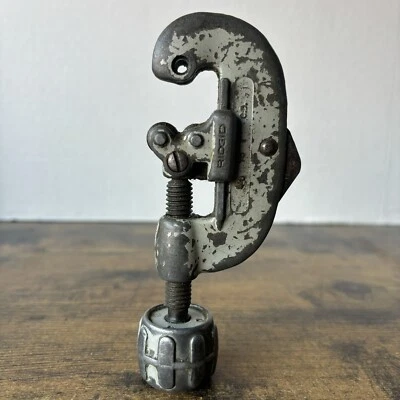 Ridgid Pipe Tube Cutter No. 10 - Made In USA 1/4" to 1" *Needs New Cutter + Pin* - Image 1 of 4