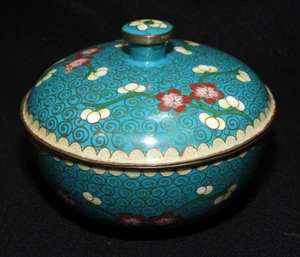 Antique Chinese Cloisonne Enamel Metal Covered Bowl 4.5" Diameter with Lid - Picture 1 of 8