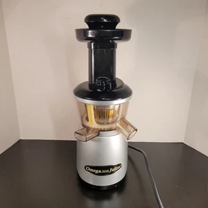 Omega VRT350 Heavy Duty 150W Masticating Juice Extractor Juicer Tested & Working - Picture 1 of 16
