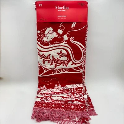 Manta decorativa trineo de Papá Noel de Navidad Martha Stewart Foto 1 de 4