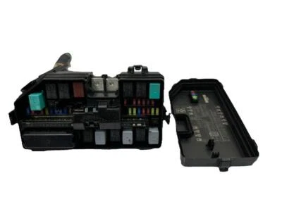 Honda Pilot engine fuse box 2021 2022 touring us market FWD assy OEM 32100TG8AF0 - Image 1 of 4