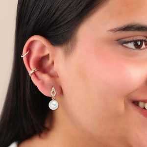 Pendientes colgantes de diamantes y perlas de agua dulce de oro 14K VS/F-G - The Jewelz - Imagen 1 de 5