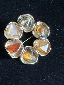 Vintage Brooch Pin Polished Agate Stone Rock Triangle Round Gold Tone Metal - Picture 1 of 19