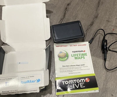 TomTom GOLIVE 1535M Car GPS System 5" USA/Canada/Mexico LIFETIME MAPS & TRAFFIC - Image 1 of 4